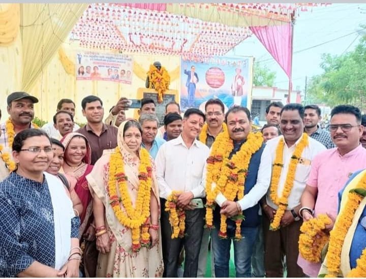 भारतीय जनता पार्टी के कार्यकर्ताओं द्वारा संविधान निर्माता बाबा साहब भीमराव अंबेडकर जी की जयंती कन्नौद मैं बड़े धूमधाम से मनाई गई चाणक न्यूज़ संवाददाता गणेश जयसवाल कन्नौद देवास