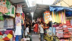 শহরে বাড়ছে হকারের দখলদারি, ভোটের পরে পদক্ষেপ করতে নজরদারি শুরু পুরসভার