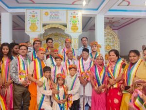 4 अप्रैल।अप्रैल।एस रहमान कि रिपोर्ट।शोभायात्रा के साथ जैन मंदिर में नवीन जिनबिम्ब प्रतिमाओं की स्थापना हुई।