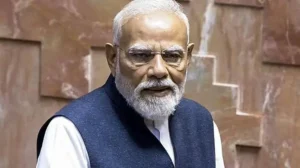 অনুপ্রবেশকারী সরকারের জন্য বাংলা নিজের পরিচয় হারিয়ে ফেলতে পারে’! ঝাড়গ্রামের সভায় বলছেন মোদী