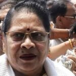 আদালতে আত্মসমর্পণ করে জামিন নিলেন তৃণমূল সাংসদ মালা রায়! অস্ত্র উঁচিয়ে ভয় দেখানোর অভিযোগ