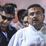 আগে বিজেপি কর্মী, তার পরে মুখ্যমন্ত্রী! দিনভর ব্যস্ততা সত্ত্বেও রাতের বৈঠকে শুভেন্দু ফের পার্টি অফিসে, দলকে নিষ্ঠার বার্তা